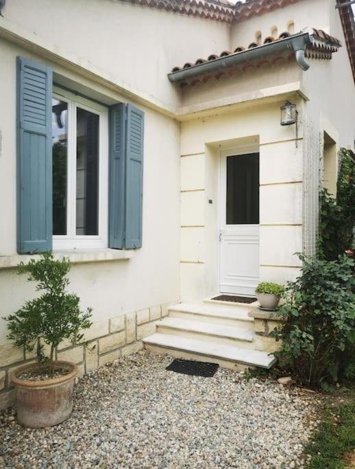 Maison Avec Piscine Dans Village Provencal. Courthezon Exterior photo