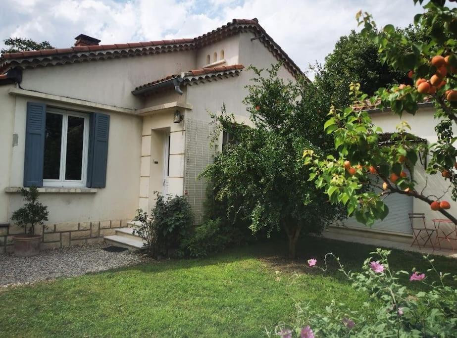 Maison Avec Piscine Dans Village Provencal. Courthezon Exterior photo